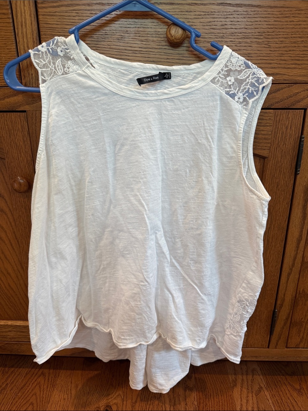 Doe & Rae White Lace-Shoulder Sleeveless Tank